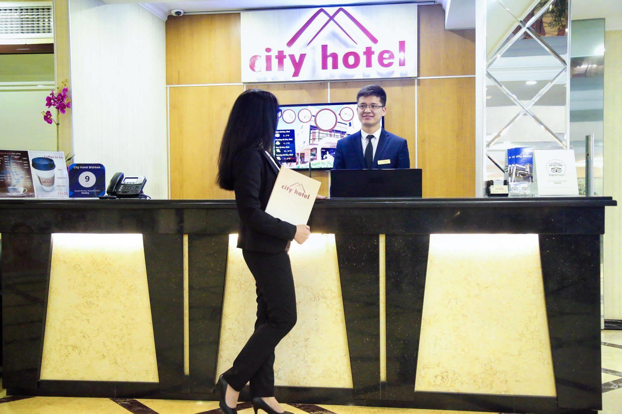 City Hotel Bishkek Exteriör bild